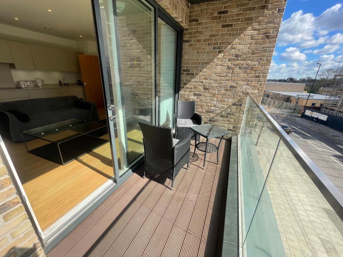 Luxury London Apartment - Steps To East Croydon Train Station Exterior photo
